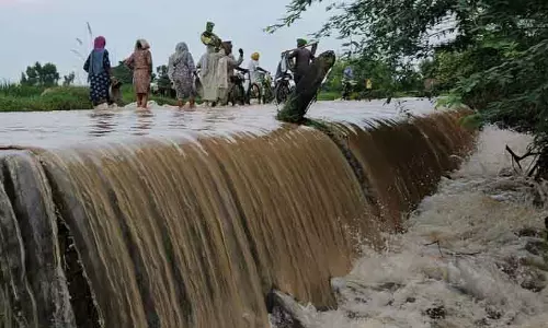 Sutlej river में 1.10 लाख क्यूसेक पानी छोड़ा गया, आसपास के गांवों को अलर्ट किया