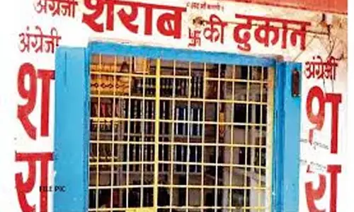 मिलावटी शराब का बड़ा खेल : आबकारी विभाग की लापरवाही और प्लेसमेंट एजेंसी पर संदेह गहराया
