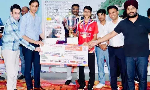 Jalandhar: इनायत ने 6 स्वर्ण, दिव्यम ने बैडमिंटन चैंपियनशिप में खिताब जीता Jalandhar: इनायत ने 6 स्वर्ण, दिव्यम ने बैडमिंटन चैंपियनशिप में खिताब जीता