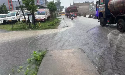 Odisha : भारी बारिश के कारण बालासोर में भीषण जलभराव Odisha : भारी बारिश के कारण बालासोर में भीषण जलभराव