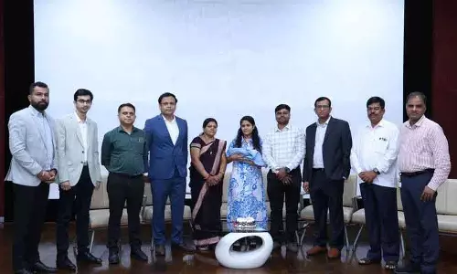 Hyderabad: समय से पहले जन्मे बच्चे को बचाने के लिए हताश माता-पिता ने 1300 km का सफर तय किया Hyderabad: समय से पहले जन्मे बच्चे को बचाने के लिए हताश माता-पिता ने 1300 km का सफर तय किया