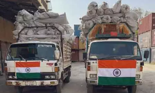 भारत ने अफगानिस्तान को भेजी भूकंप राहत सहायता, जयशंकर ने मुत्तकी से की बात भारत ने अफगानिस्तान को भेजी भूकंप राहत सहायता, जयशंकर ने मुत्तकी से की बात