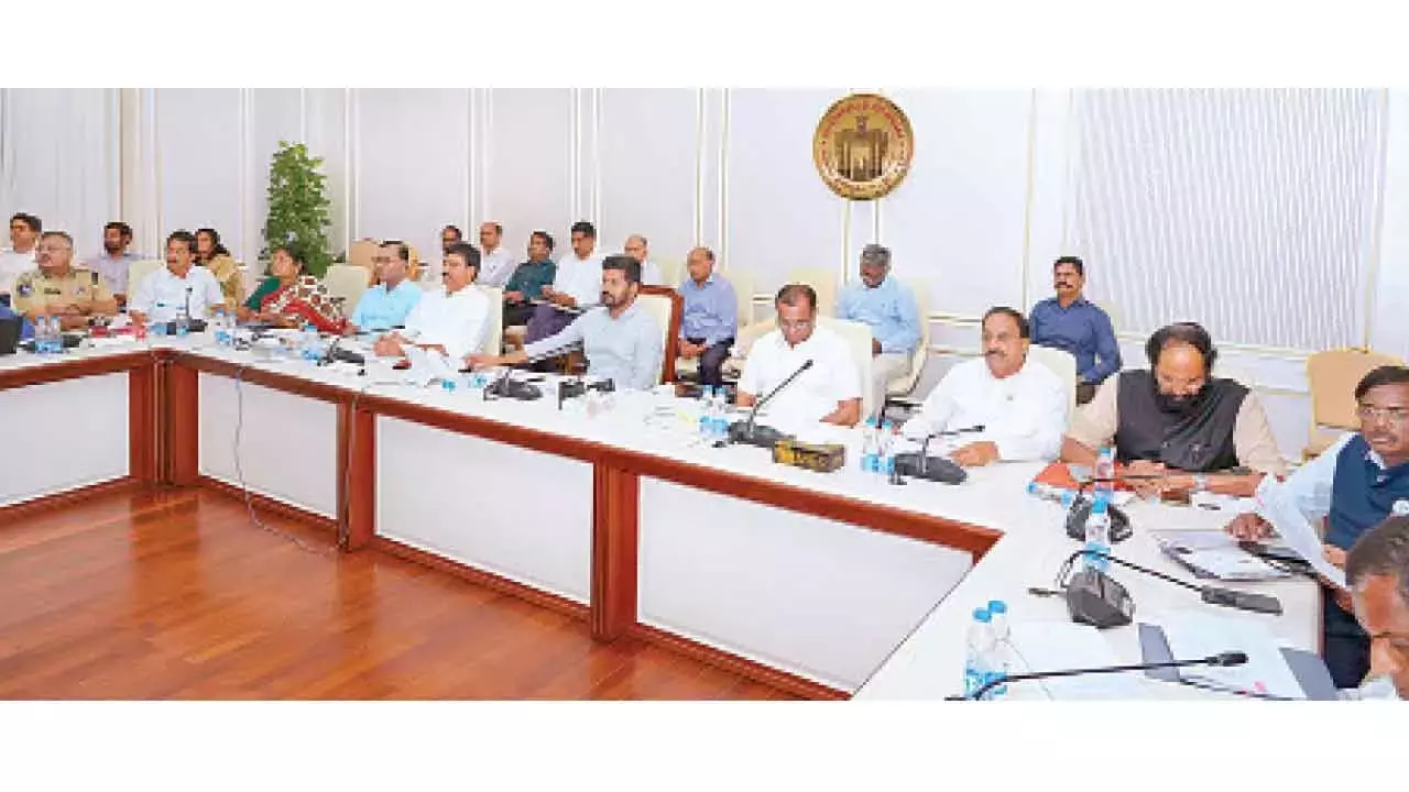 Telangana: मुख्यमंत्री ने अधिकारियों को बाढ़ प्रभावित क्षेत्रों में राहत कार्यों में तेजी लाने के निर्देश दिए