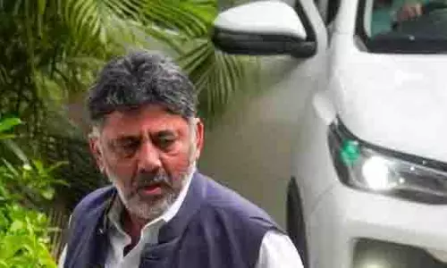 Bengaluru: बारिश पर सियासत, जेडी(एस) ने डीके शिवकुमार को घेरा Bengaluru: बारिश पर सियासत, जेडी(एस) ने डीके शिवकुमार को घेरा
