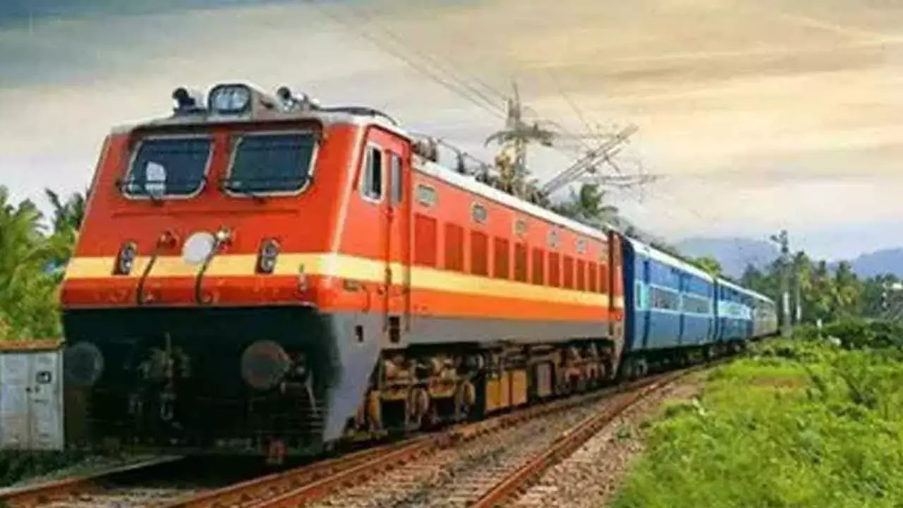 SCR ने चरलापल्ली और तिरुपति के बीच त्योहारी विशेष ट्रेनों का विस्तार किया SCR ने चरलापल्ली और तिरुपति के बीच त्योहारी विशेष ट्रेनों का विस्तार किया
