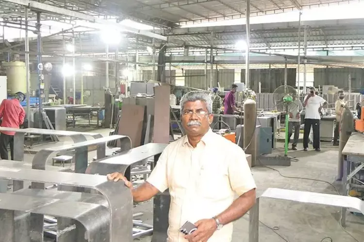 Kerala : भारत के नौसैनिक बेड़े को सुसज्जित करने तक टीएस रघुनाथन की सफलता की कहानी Kerala : भारत के नौसैनिक बेड़े को सुसज्जित करने तक टीएस रघुनाथन की सफलता की कहानी