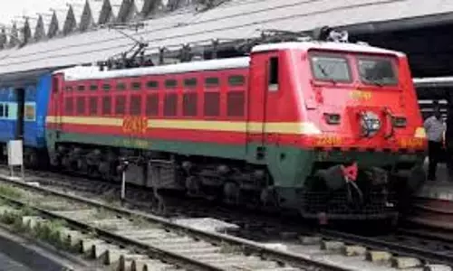 Ratlam: ट्रेन सेवाओं में रद्दीकरण, यात्री प्रभावित