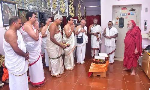 Sringeri : स्कूल बस खरीदने के लिए 24.40 लाख रुपये दान किए गए