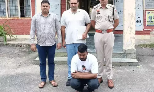 Faridabad: आईपीओ ठगी में फरीदाबाद का खाताधारक दबोचा गया Faridabad: आईपीओ ठगी में फरीदाबाद का खाताधारक दबोचा गया