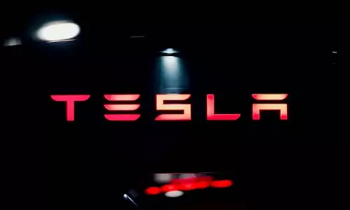 प्रतिद्वंद्वियों के लाभ के कारण Tesla के चीन शिपमेंट में लगातार गिरावट आई प्रतिद्वंद्वियों के लाभ के कारण Tesla के चीन शिपमेंट में लगातार गिरावट आई