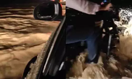 Gurugram: जलभराव में रैपिडो ड्राइवर की इंसानियत ने जीता दिल Gurugram: जलभराव में रैपिडो ड्राइवर की इंसानियत ने जीता दिल
