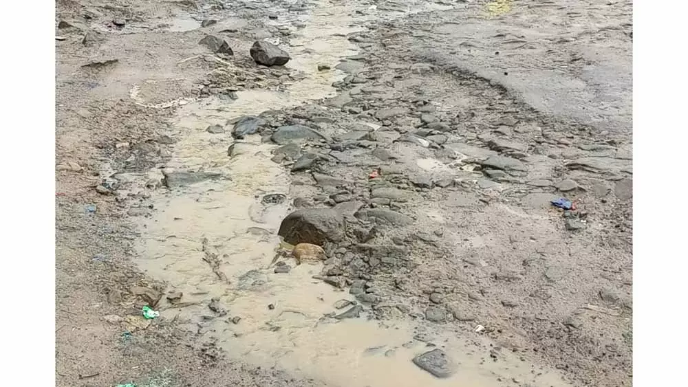 तुएनसांग वार्ड के लोगों ने सड़क की उपेक्षा को लेकर बीआरओ को 30 दिन का अल्टीमेटम दिया