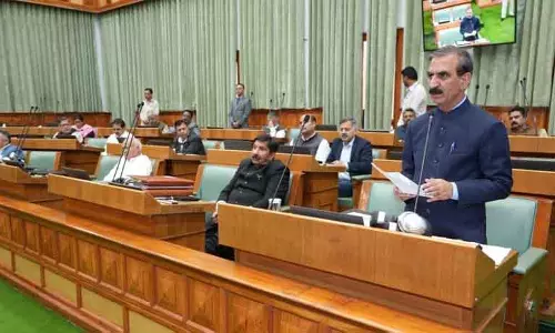 Himachal विधानसभा में विधायकों के प्रश्नों पर जानकारी साझा करने में देरी पर हंगामा Himachal विधानसभा में विधायकों के प्रश्नों पर जानकारी साझा करने में देरी पर हंगामा