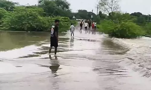 Rajasthan: दौसा में भारी बारिश से नहरें उफान पर, राहत टीमें अलर्ट पर Rajasthan: दौसा में भारी बारिश से नहरें उफान पर, राहत टीमें अलर्ट पर