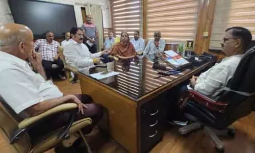 Jammu पूर्व, नगरोटा से कांग्रेस प्रतिनिधिमंडल ने राणा से मुलाकात की Jammu पूर्व, नगरोटा से कांग्रेस प्रतिनिधिमंडल ने राणा से मुलाकात की