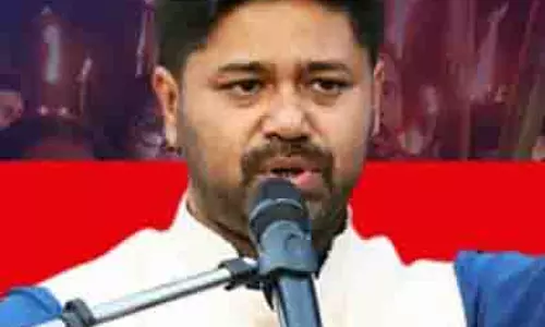AJP ने मदनी की यात्रा पर उठाए सवाल, सरकार पर साजिश का आरोप