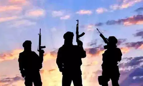 Pakistan में मुठभेड़ 5 आतंकवादी मारे गए, 6 पुलिसकर्मी घायल Pakistan में मुठभेड़ 5 आतंकवादी मारे गए, 6 पुलिसकर्मी घायल