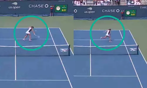 इगा स्वियाटेक ने US Open में शानदार स्पिनिंग बैकहैंड ड्रॉप वॉली लगाई