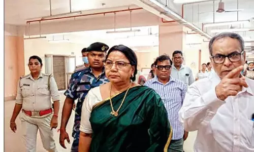 Malda मेडिकल कॉलेज में महिला इंटर्न का उत्पीड़न, राष्ट्रीय महिला आयोग करेगा जांच Malda मेडिकल कॉलेज में महिला इंटर्न का उत्पीड़न, राष्ट्रीय महिला आयोग करेगा जांच