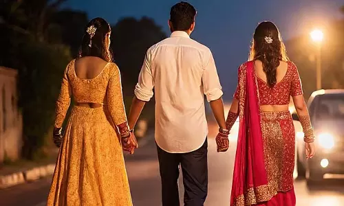 प्यार और धोखा: पड़ोसी और प्रेमी ने ससुराल वालों को पिलाई चाय प्यार और धोखा: पड़ोसी और प्रेमी ने ससुराल वालों को पिलाई चाय