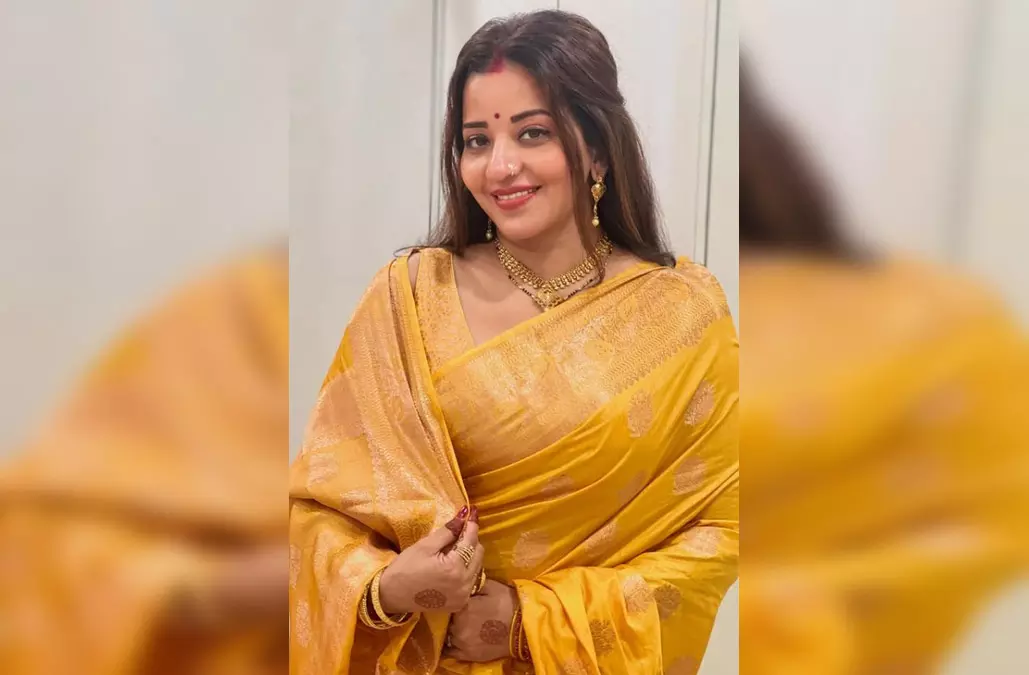 भोजपुरी एक्ट्रेस मोनालिसा का ट्रेडिशनल लुक, पीले रंग की साड़ी में लगीं बेहद खास भोजपुरी एक्ट्रेस मोनालिसा का ट्रेडिशनल लुक, पीले रंग की साड़ी में लगीं बेहद खास