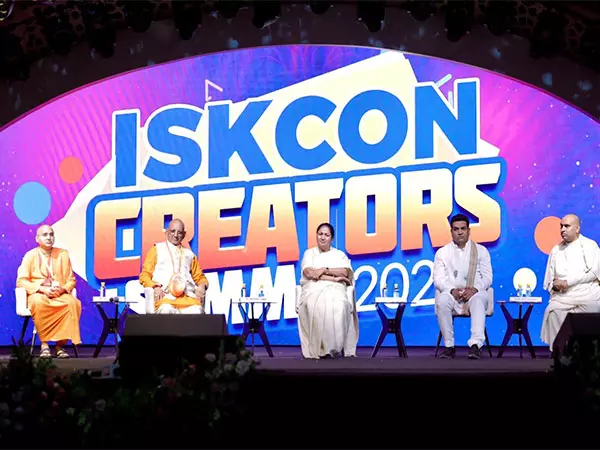 ISKCON क्रिएटर्स समिट 2025: 500+ डिजिटल क्रिएटर्स ने दिल्ली में भारतीय संस्कृति और स्वास्थ्य का उत्सव मनाया ISKCON क्रिएटर्स समिट 2025: 500+ डिजिटल क्रिएटर्स ने दिल्ली में भारतीय संस्कृति और स्वास्थ्य का उत्सव मनाया