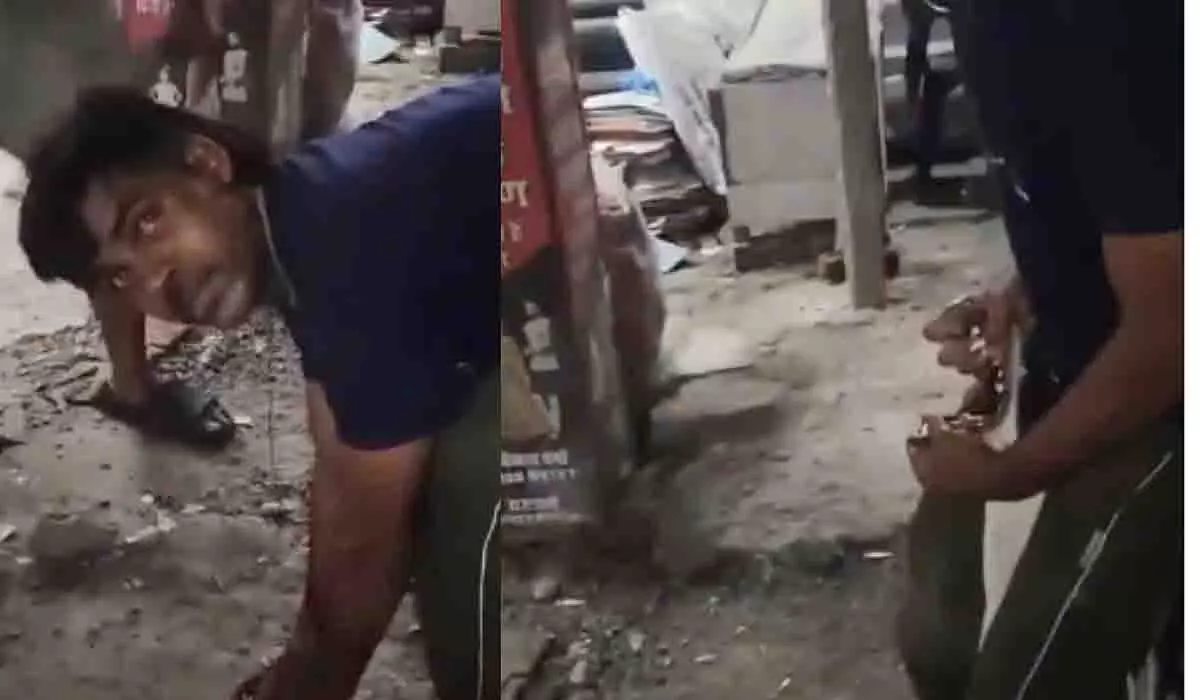 UP: अपने नाबालिग बेटे का पीछा करने पर पिता ने आवारा कुत्ते के जबड़े फाड़ दिए UP: अपने नाबालिग बेटे का पीछा करने पर पिता ने आवारा कुत्ते के जबड़े फाड़ दिए