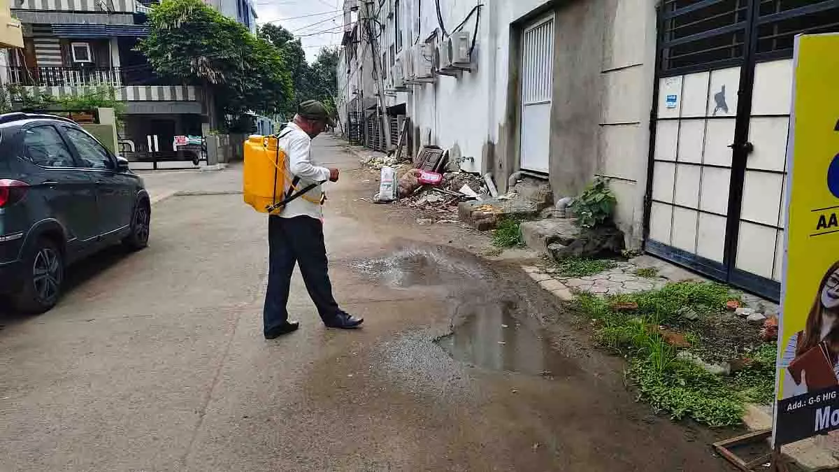 पुणे में डेंगू के मामले दोगुने, PMC ने किया अलर्ट जारी पुणे में डेंगू के मामले दोगुने, PMC ने किया अलर्ट जारी