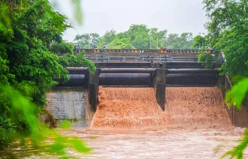 Chandigarh की सुखना झील के द्वार फिर खुले, इस मानसून में रिकॉर्ड 9वीं बार Chandigarh की सुखना झील के द्वार फिर खुले, इस मानसून में रिकॉर्ड 9वीं बार