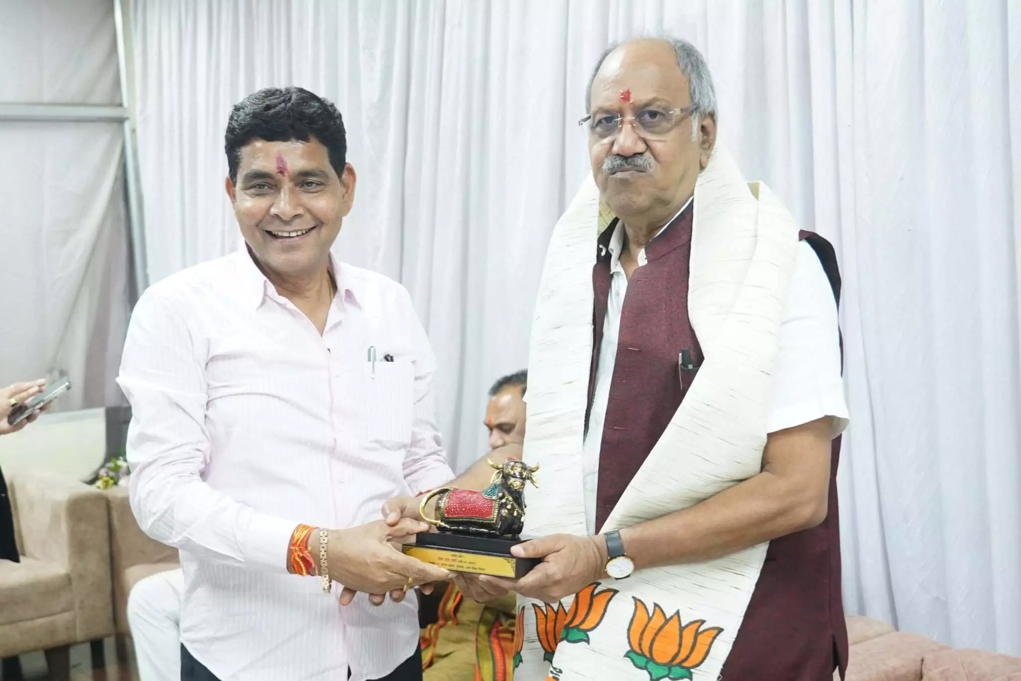 तीजा मिलन समारोह में शामिल हुए सांसद बृजमोहन अग्रवाल तीजा मिलन समारोह में शामिल हुए सांसद बृजमोहन अग्रवाल