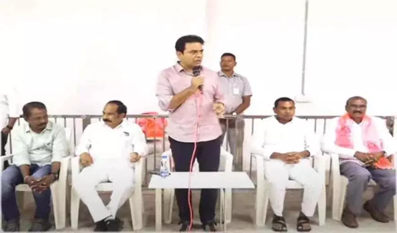 कांग्रेस के दंडुपालयम बैच.. केटीआर की मार्मिक टिप्पणियाँ कांग्रेस के दंडुपालयम बैच.. केटीआर की मार्मिक टिप्पणियाँ