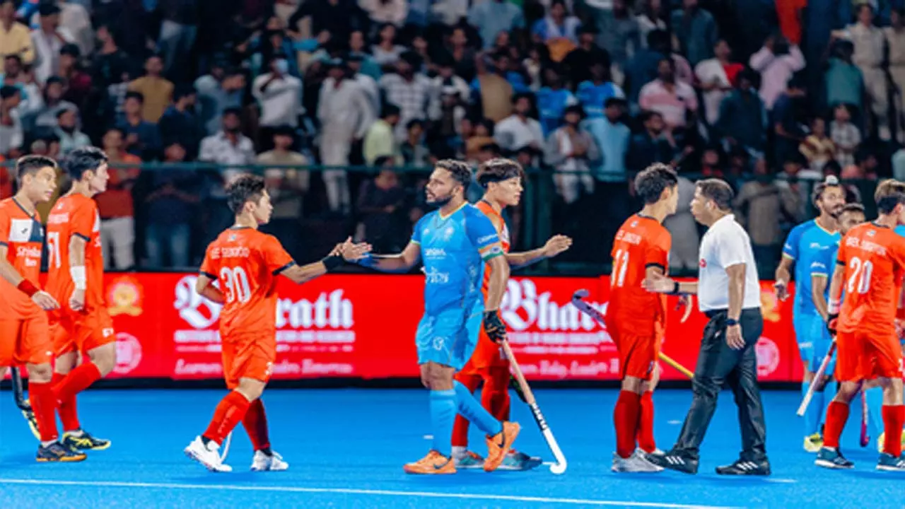 एशिया कप हॉकी : भारत और दक्षिण कोरिया के बीच सुपर 4 का मैच ड्रॉ रहा एशिया कप हॉकी : भारत और दक्षिण कोरिया के बीच सुपर 4 का मैच ड्रॉ रहा