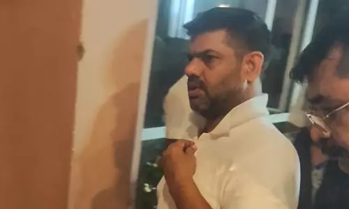 बीजेपी नेता अरेस्ट, कांग्रेस दफ्तर में किया था तोड़फोड़ बीजेपी नेता अरेस्ट, कांग्रेस दफ्तर में किया था तोड़फोड़