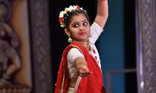 रायपुर की बेटी आशिका सिंघल देंगी प्रस्तुति चक्रधर समारोह में
