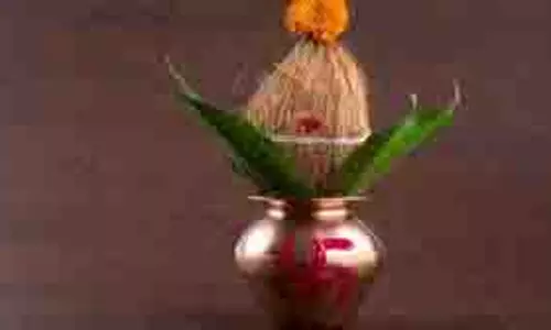 Ganesh Visarjan 2025:जानिये गणेश विसर्जन के बाद कलश और नारियल का क्या करना चाहिए Ganesh Visarjan 2025:जानिये गणेश विसर्जन के बाद कलश और नारियल का क्या करना चाहिए