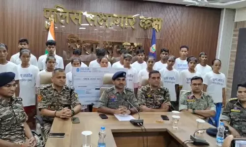 सुकमा में 20 नक्सलियों ने डाले हथियार