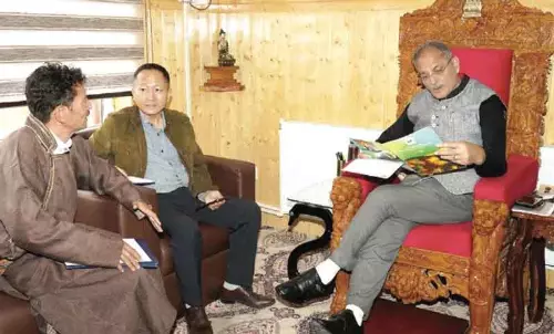 उपराज्यपाल लद्दाख ने औद्योगिक विकास व ग्रामीण पर्यटन के दृष्टिकोण की रूपरेखा पेश की उपराज्यपाल लद्दाख ने औद्योगिक विकास व ग्रामीण पर्यटन के दृष्टिकोण की रूपरेखा पेश की