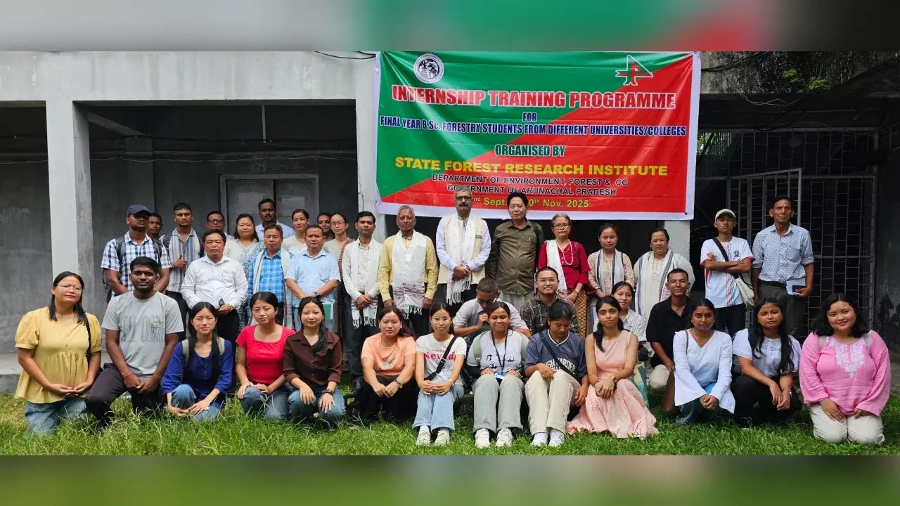 PCCF वानिकी छात्रों से शिक्षा - जैव विविधता संरक्षण के लिए खुद को समर्पित करने का आग्रह PCCF वानिकी छात्रों से शिक्षा - जैव विविधता संरक्षण के लिए खुद को समर्पित करने का आग्रह
