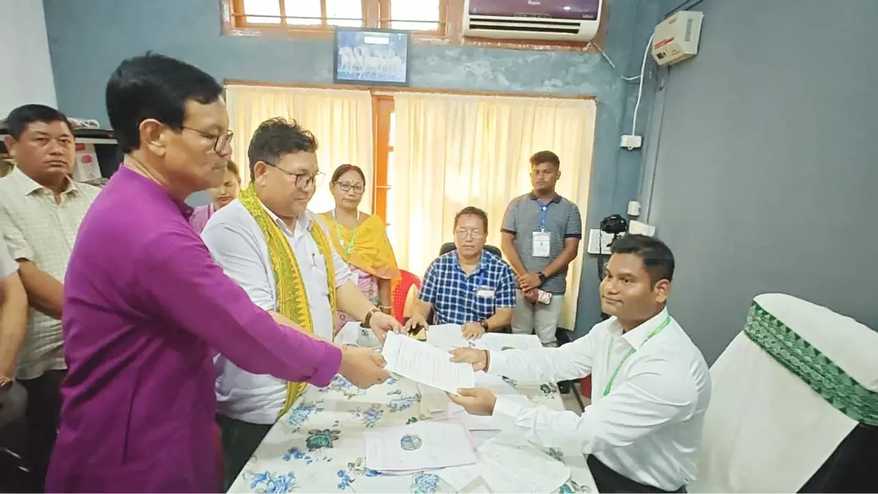 BTC elections: CEM, हाग्रामा मोहिलरी ने नामांकन पत्र दाखिल किया
