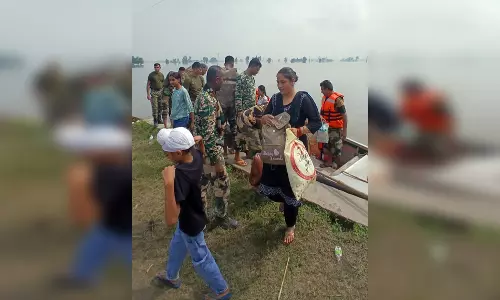 Punjab: पंजाब में बाढ़ से हालात और बिगड़े, सभी स्कूल-कॉलेज 7 सितंबर तक बंद Punjab: पंजाब में बाढ़ से हालात और बिगड़े, सभी स्कूल-कॉलेज 7 सितंबर तक बंद