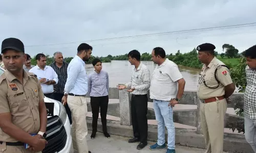 कैथल डीसी ने घग्गर के किनारे संवेदनशील गांवों में बाढ़ की स्थिति की समीक्षा की