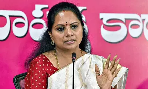 कविता ने BRS और एमएलसी पद से इस्तीफा दिया कविता ने BRS और एमएलसी पद से इस्तीफा दिया