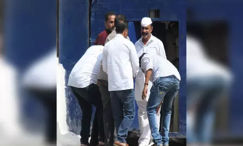 18 साल बाद जेल से छूटा अंडरवर्ल्ड डॉन अरुण गवली 18 साल बाद जेल से छूटा अंडरवर्ल्ड डॉन अरुण गवली