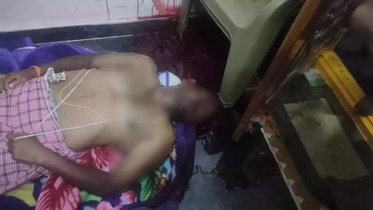 Andhra: कुरनूल जिले में बेटे ने पिता की बेरहमी से हत्या कर दी