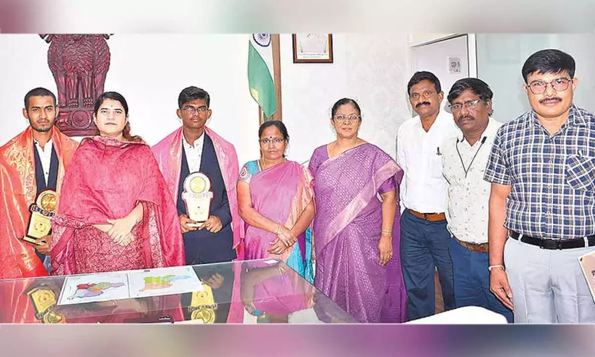Andhra: नांदयाल के छात्रों को MBBS सीटें मिलीं Andhra: नांदयाल के छात्रों को MBBS सीटें मिलीं