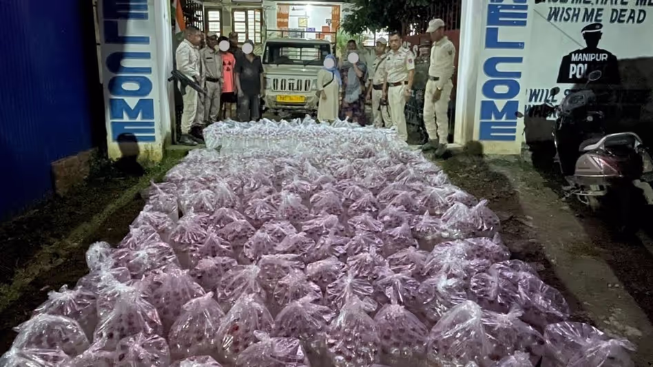 Manipur पुलिस ने 1,800 लीटर शराब के साथ तीन लोगों को हिरासत में लिया