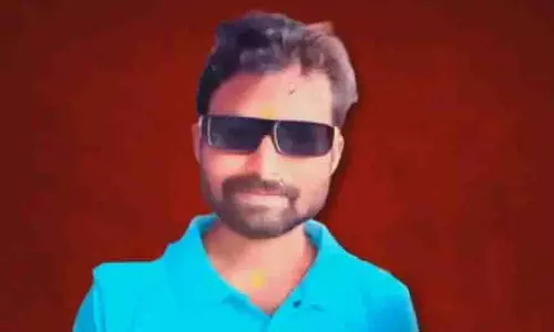 Bhubaneswar: नशा मुक्ति केंद्र में मौत, हत्या की FIR दर्ज करने की मांग Bhubaneswar: नशा मुक्ति केंद्र में मौत, हत्या की FIR दर्ज करने की मांग