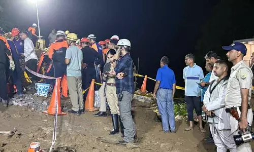 Mandi के सुंदरनगर में भूस्खलन से 7 लोगों की मौत Mandi के सुंदरनगर में भूस्खलन से 7 लोगों की मौत