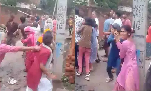 Baghpat: कूड़े को लेकर ग्रामीणों में झड़प, 8 गिरफ्तार Baghpat: कूड़े को लेकर ग्रामीणों में झड़प, 8 गिरफ्तार