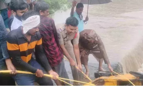 जानलेवा हादसा टला.. 10 यात्री सुरक्षित
